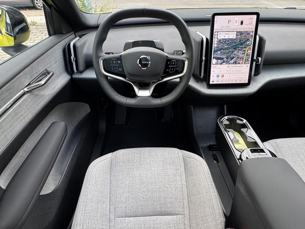 Volvo EX30
