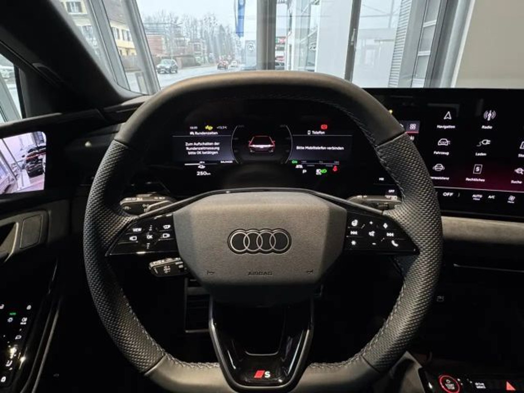 Audi S6 e-tron