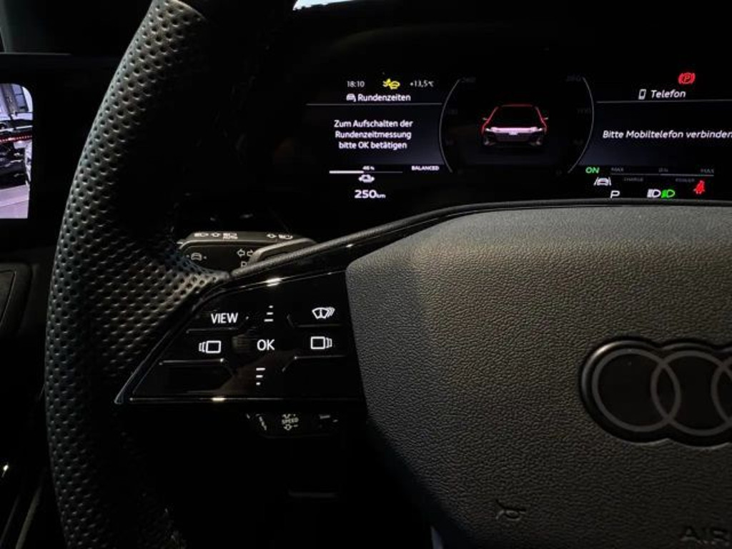 Audi S6 e-tron
