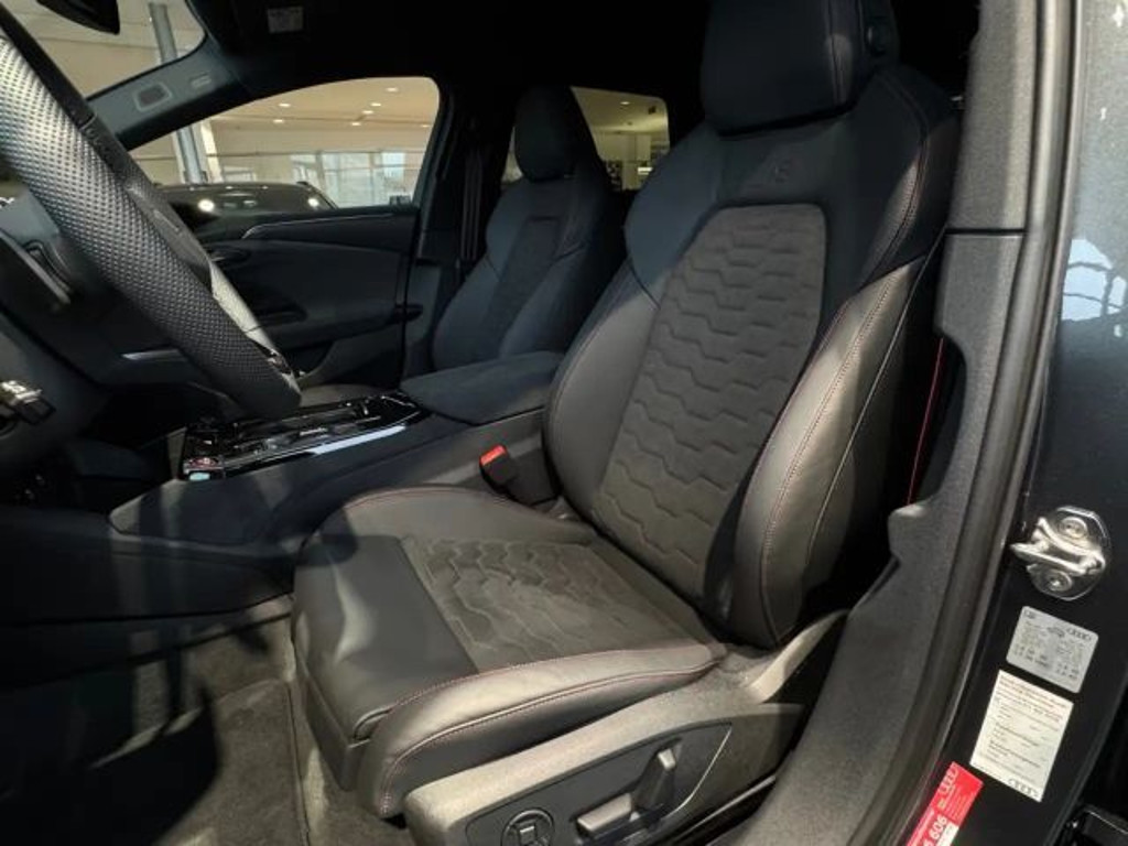 Audi S6 e-tron