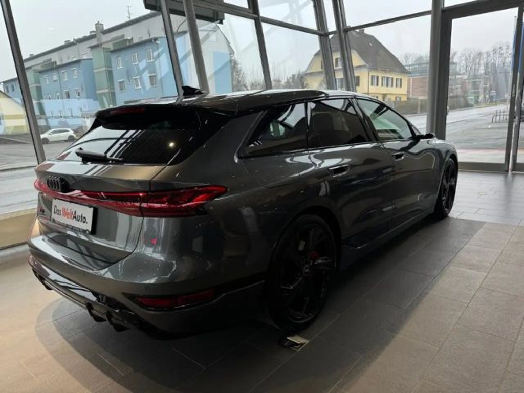 Audi S6 e-tron