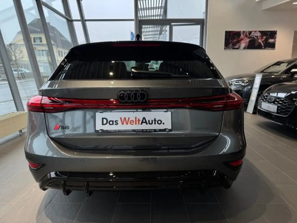 Audi S6 e-tron