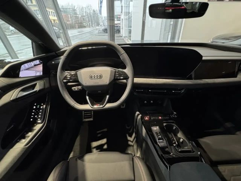 Audi S6 e-tron