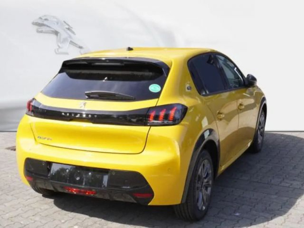 Peugeot e-208