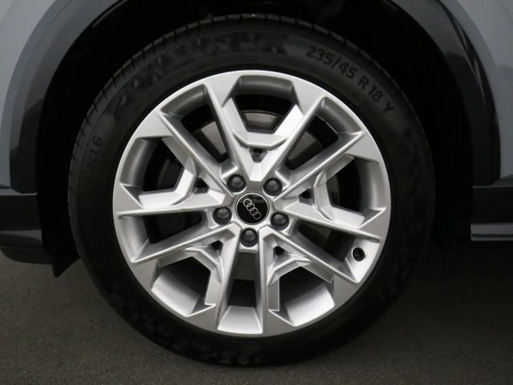 Audi SQ2