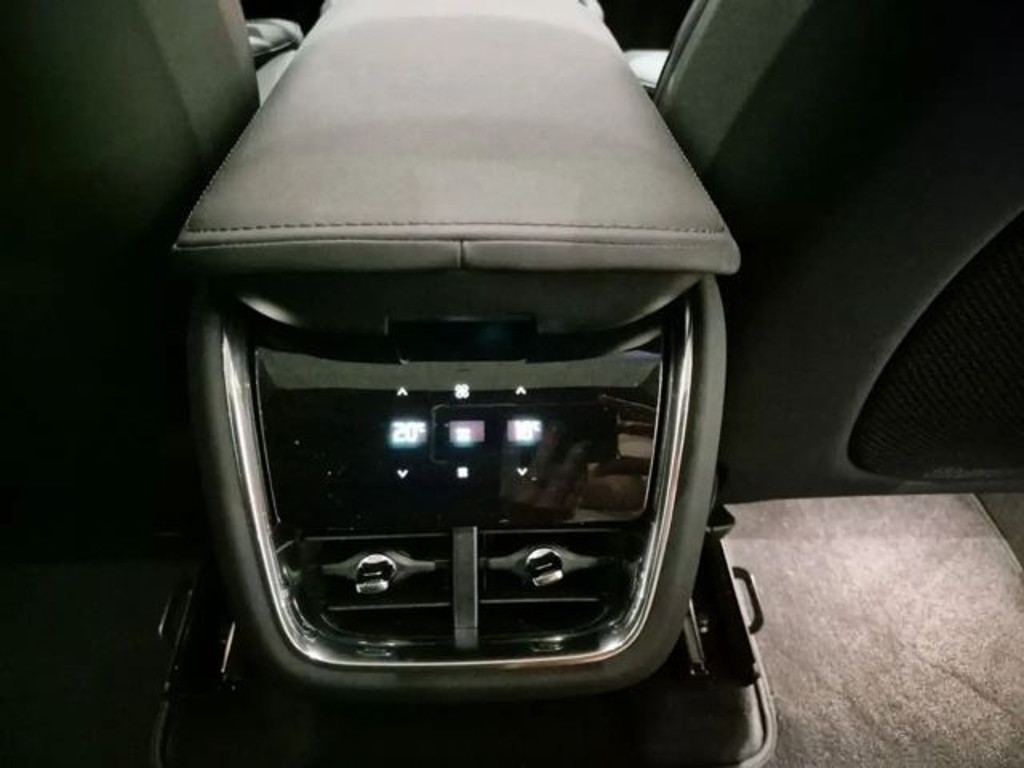 Volvo EX90