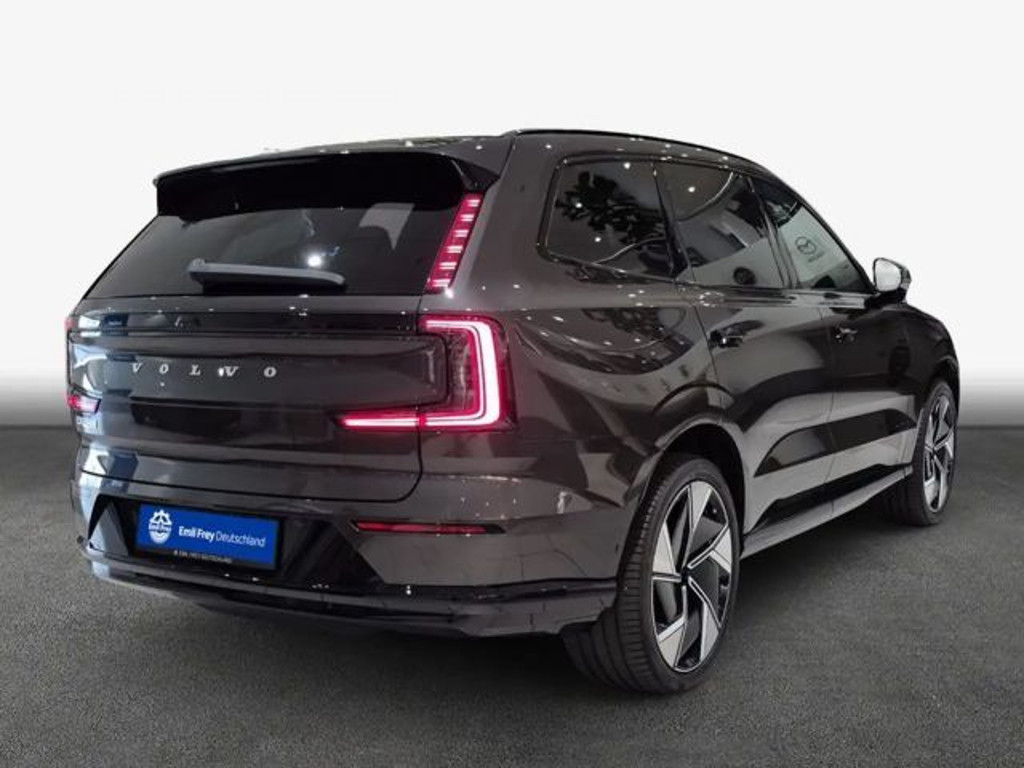 Volvo EX90