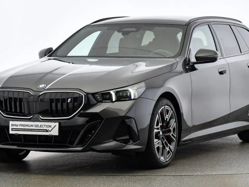 BMW i5 xDrive40