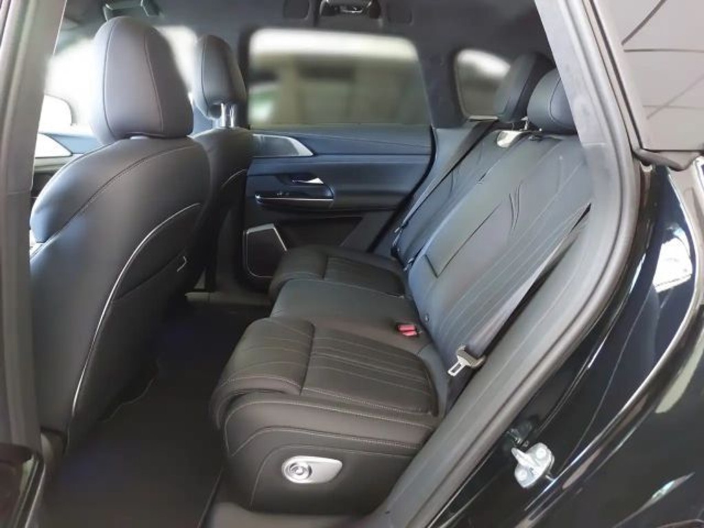 Xpeng G9