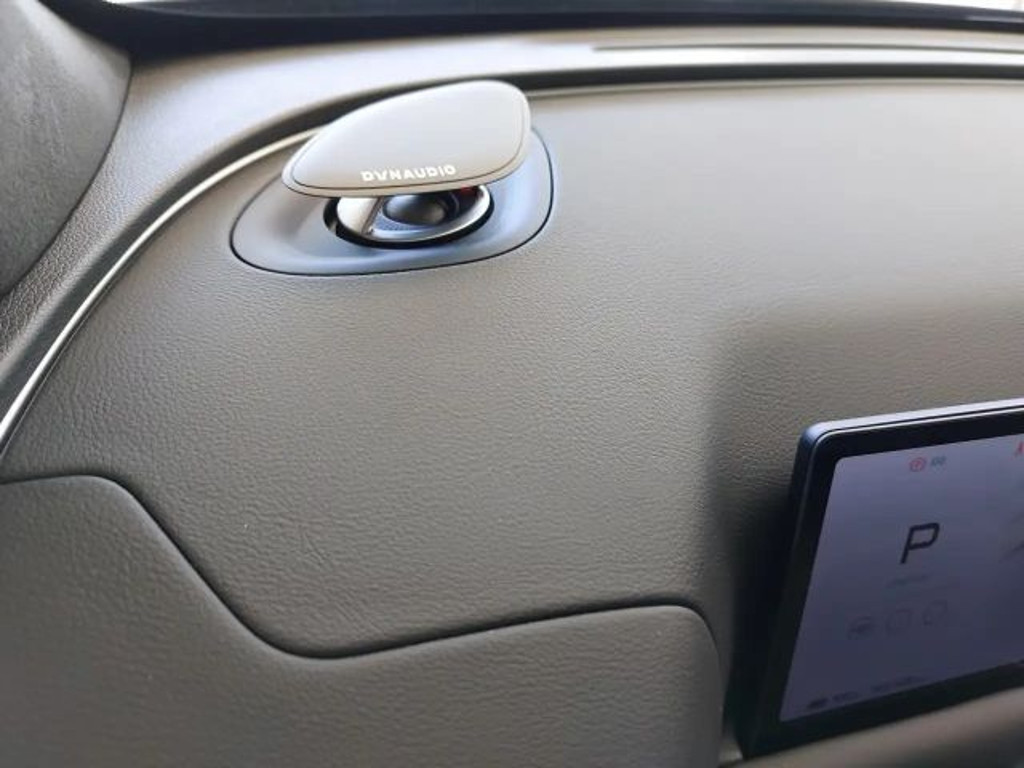 Xpeng G9
