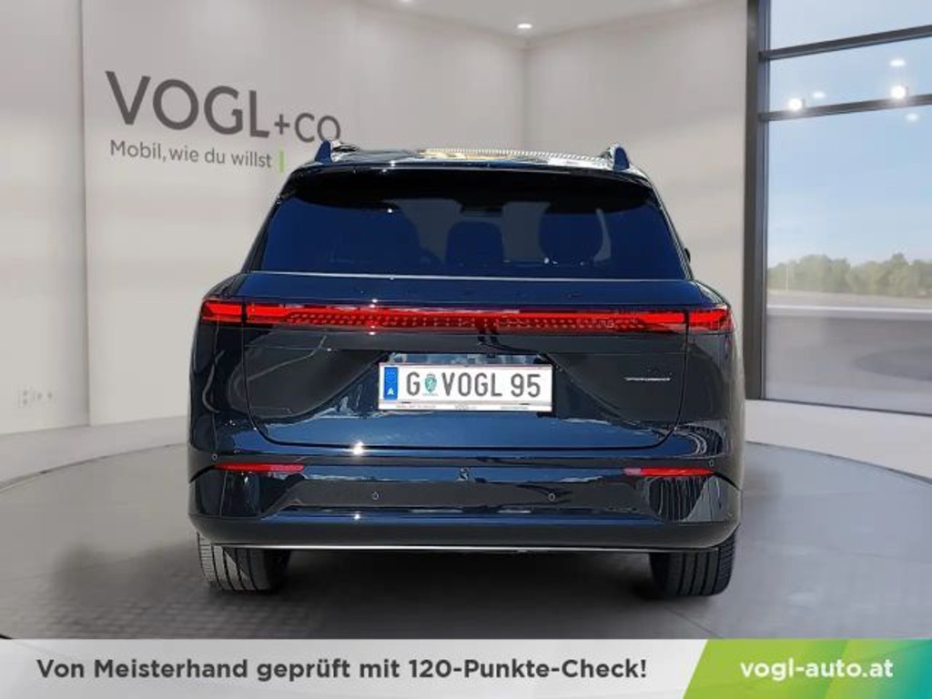 Xpeng G9