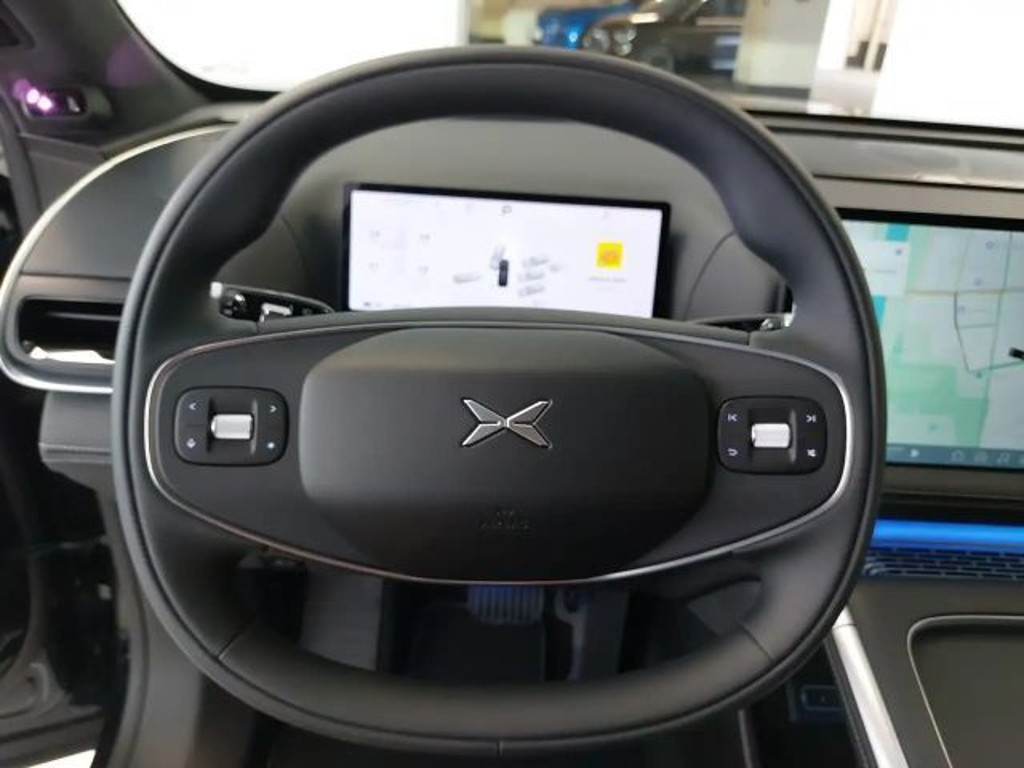 Xpeng G9