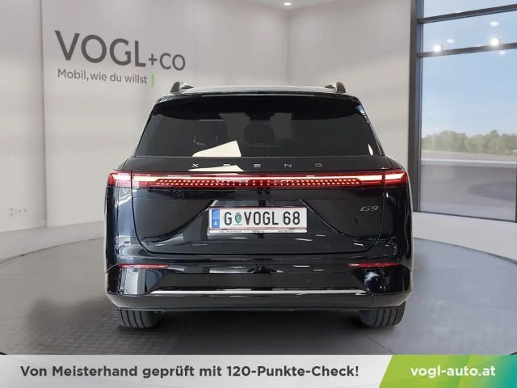 Xpeng G9