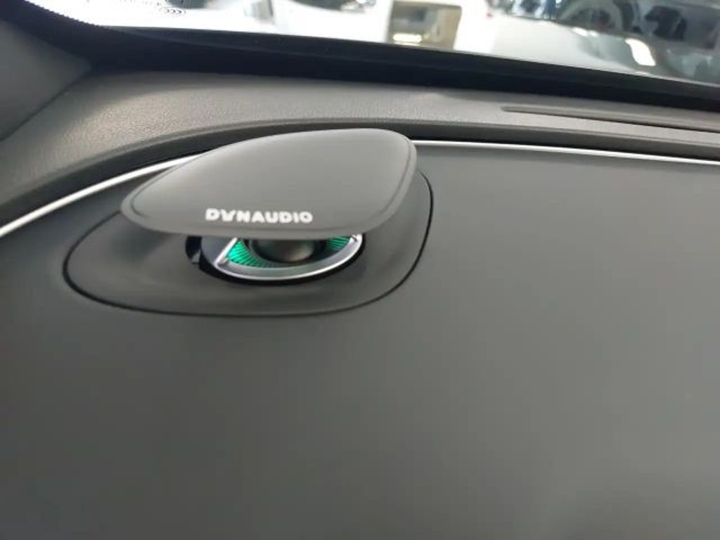 Xpeng G9