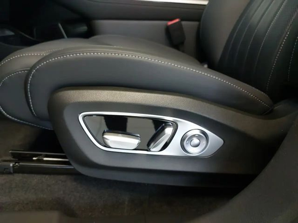 Xpeng G9
