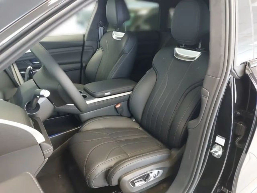 Xpeng G9