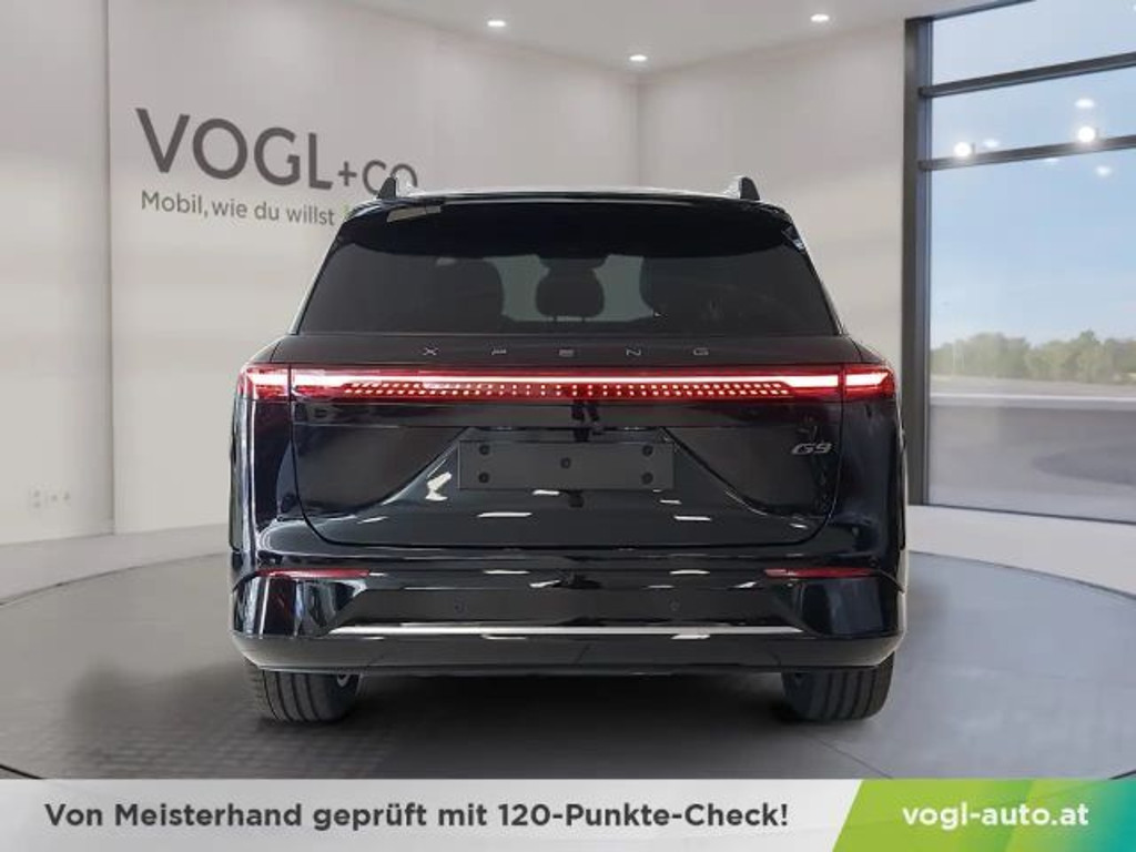 Xpeng G9