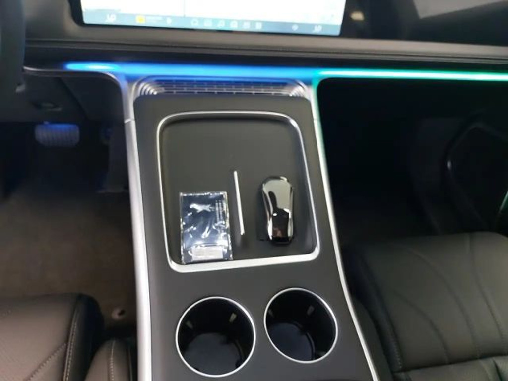 Xpeng G9