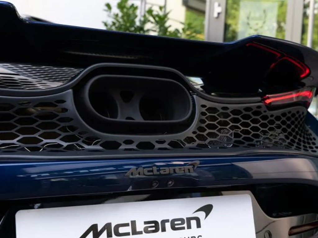 McLaren 750S