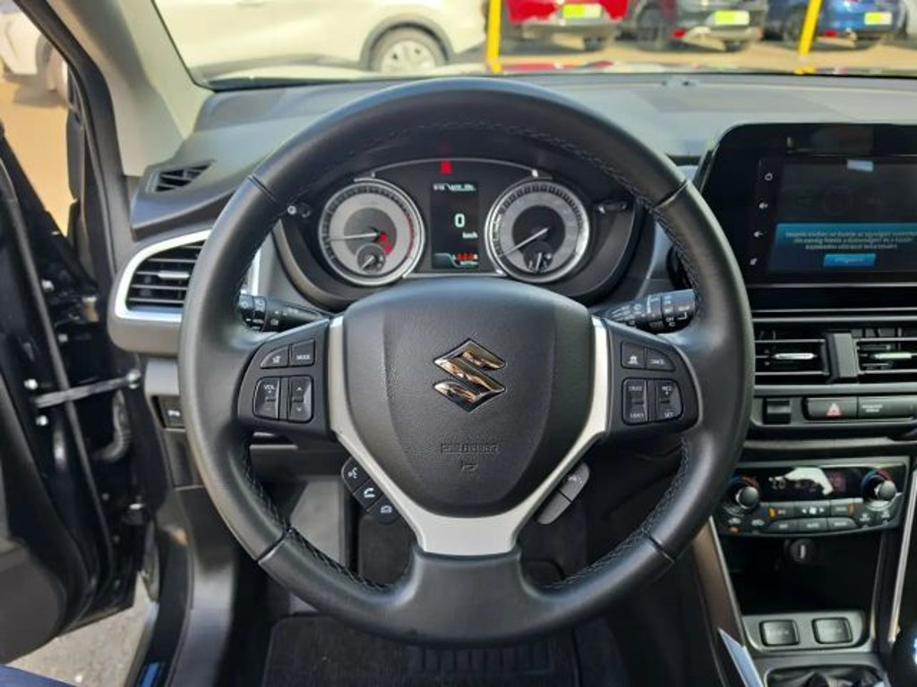 Suzuki S-Cross