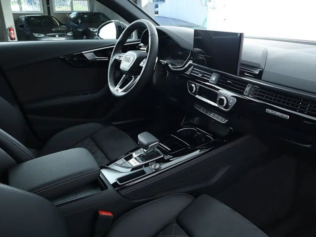 Audi RS4