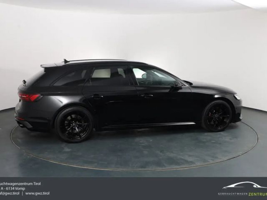 Audi RS4