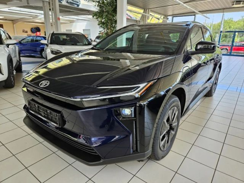 Toyota bZ4X Teamplayer 360°Kamera Toter Winkel Warner