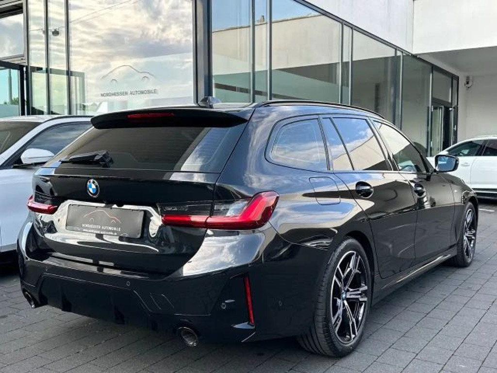 BMW 3 Serie 320 M-Sport xDrive Touring 320d