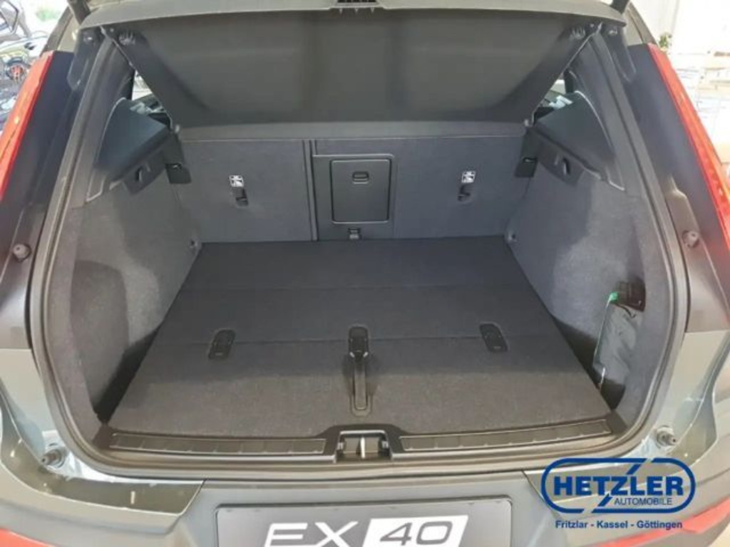 Volvo EX40