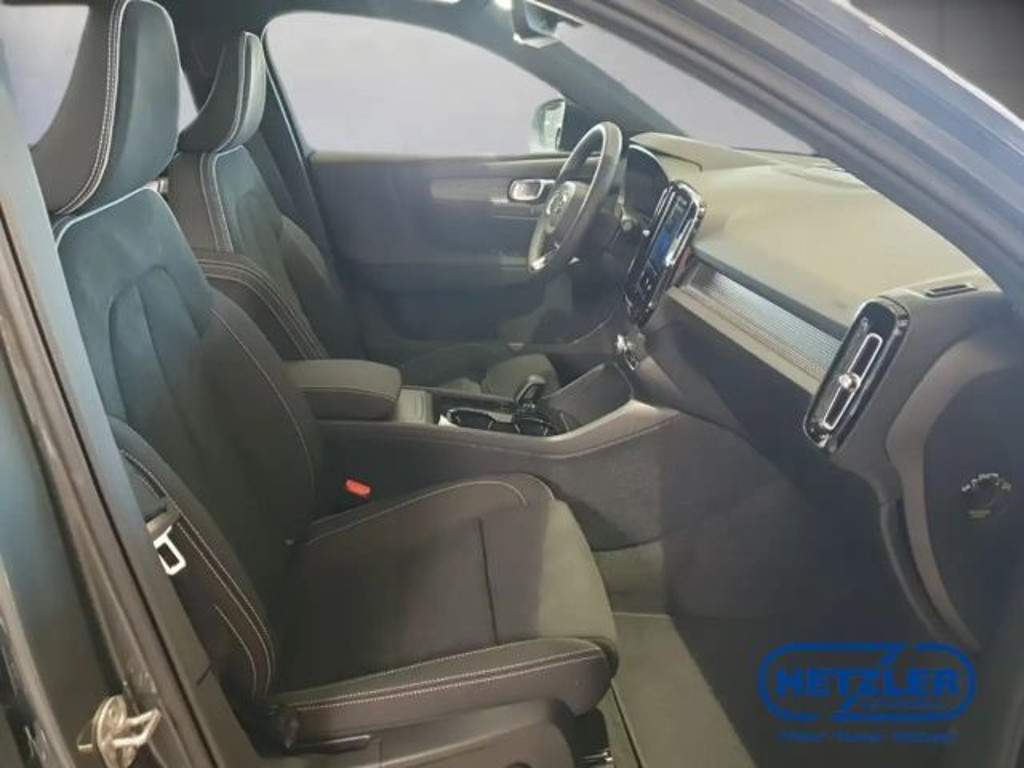 Volvo EX40