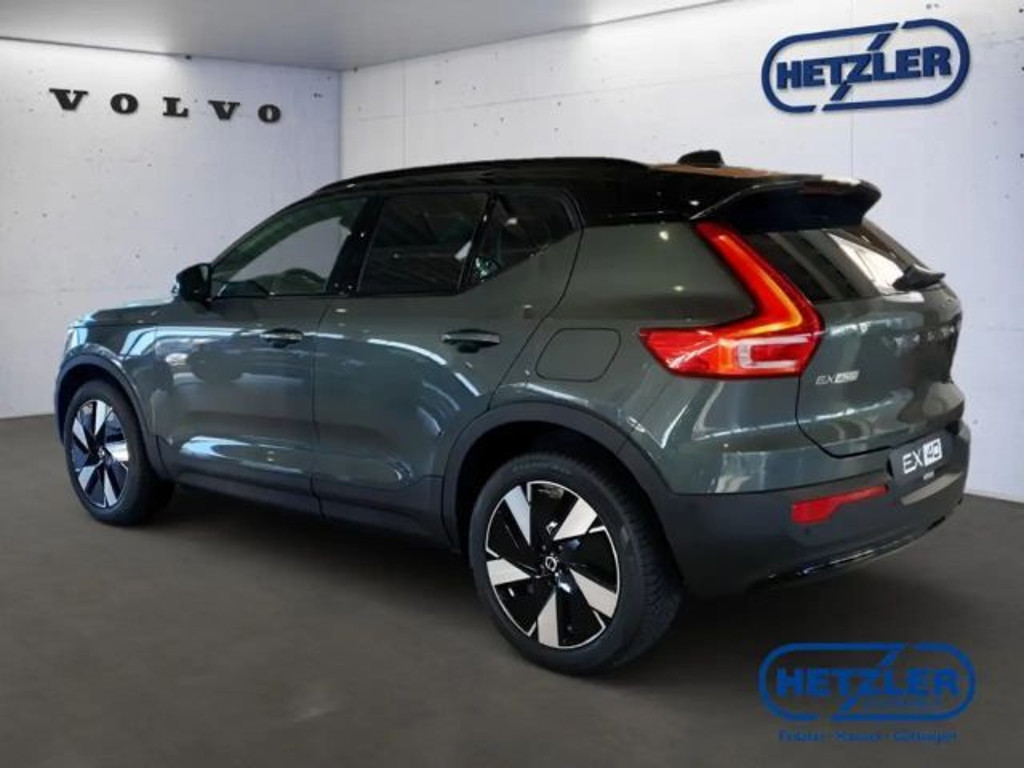 Volvo EX40