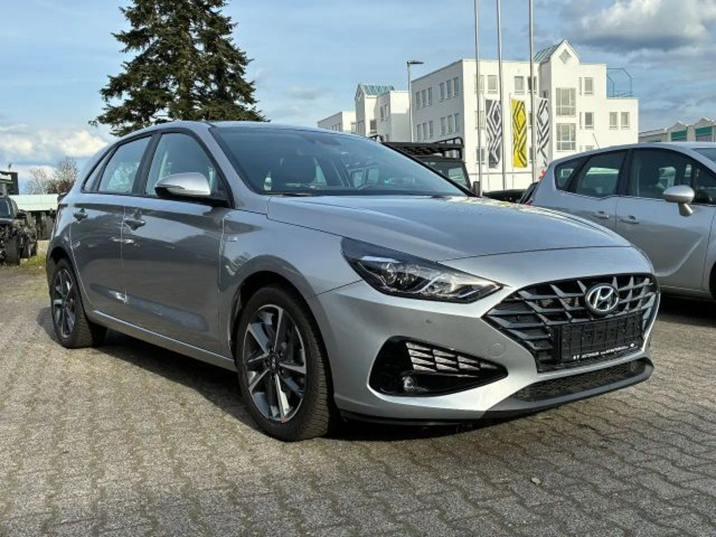 Hyundai i30 Navigation, AC Auto, Sitzhzg., TÜV neu