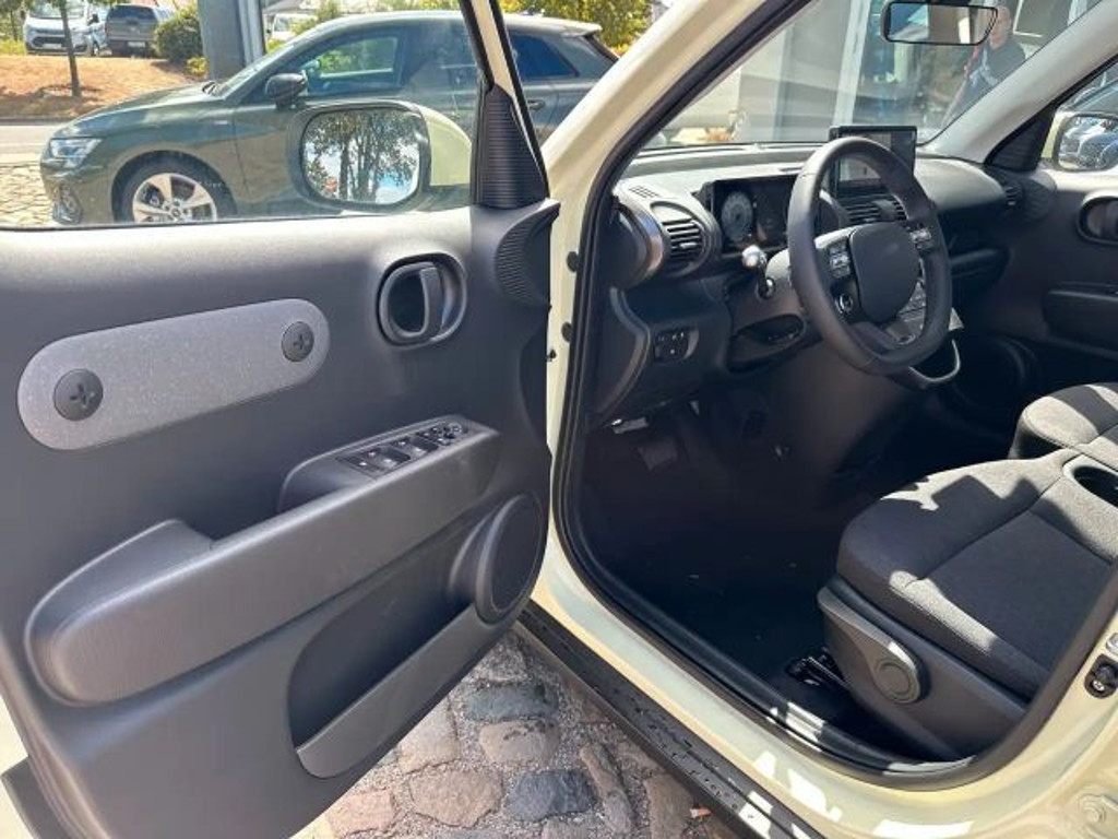 Hyundai INSTER
