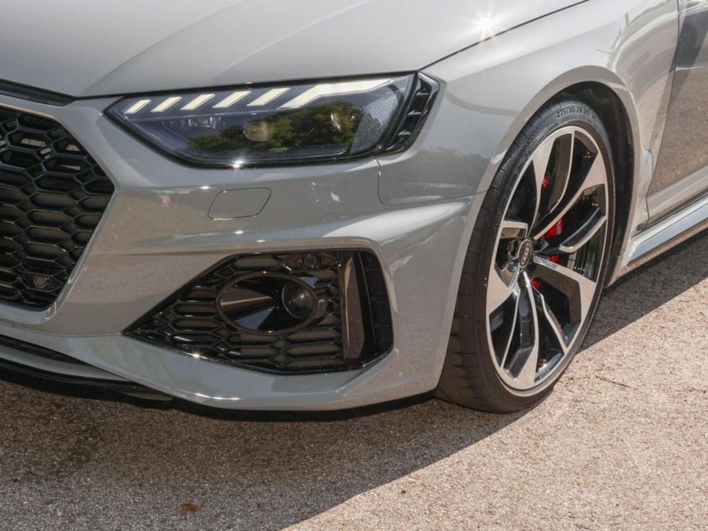 Audi RS4
