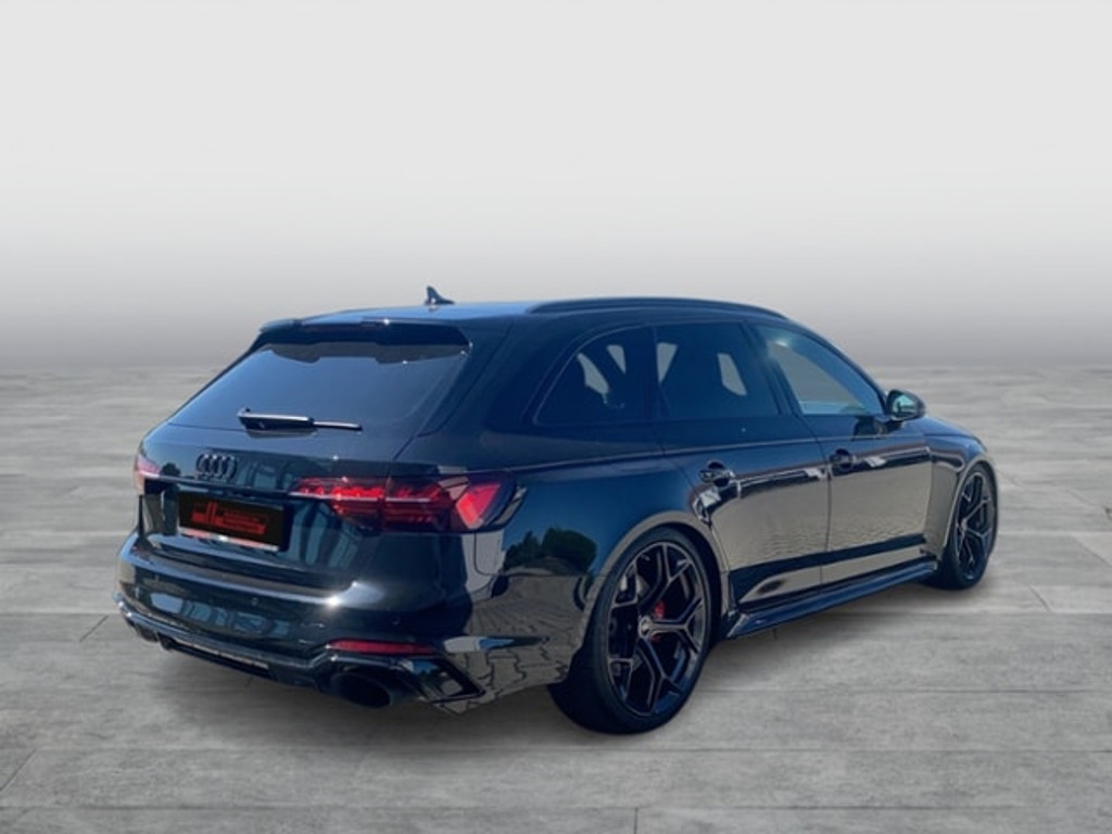Audi RS4