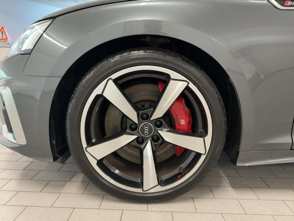 Audi S5
