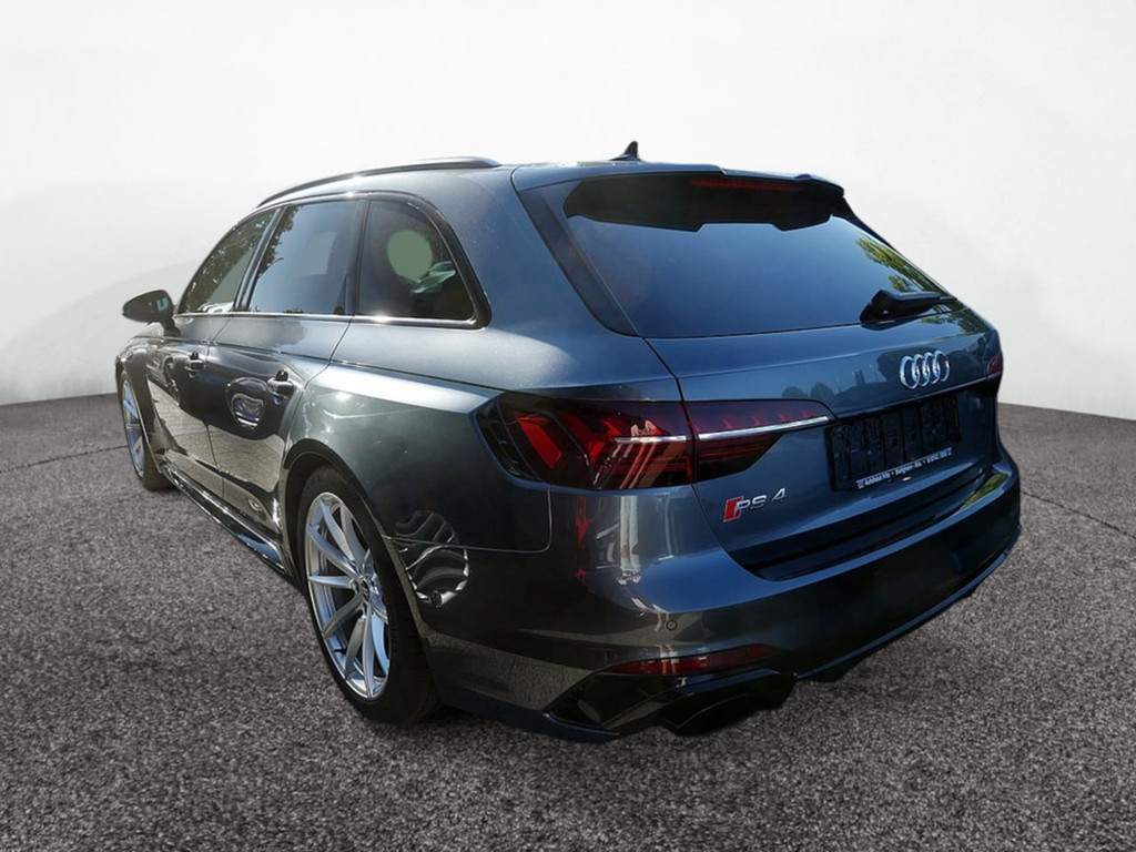 Audi RS4