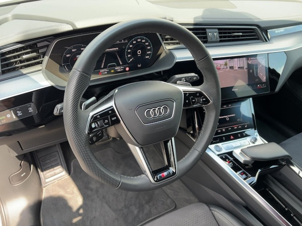 Audi Q8 e-tron