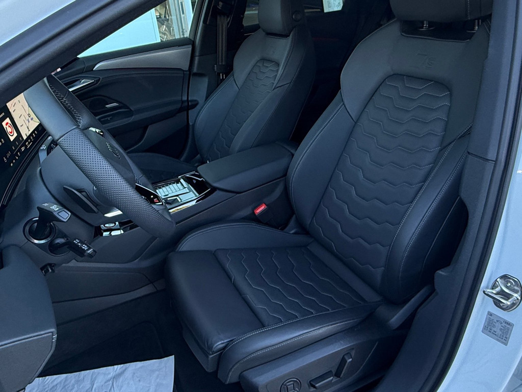 Audi S6 e-tron