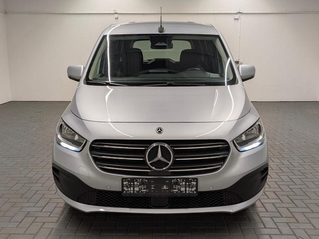 Mercedes-Benz T 180