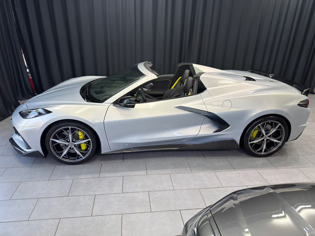 Corvette C8