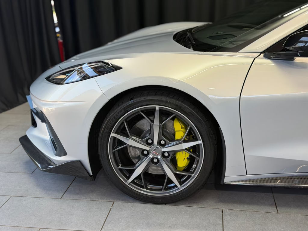 Corvette C8