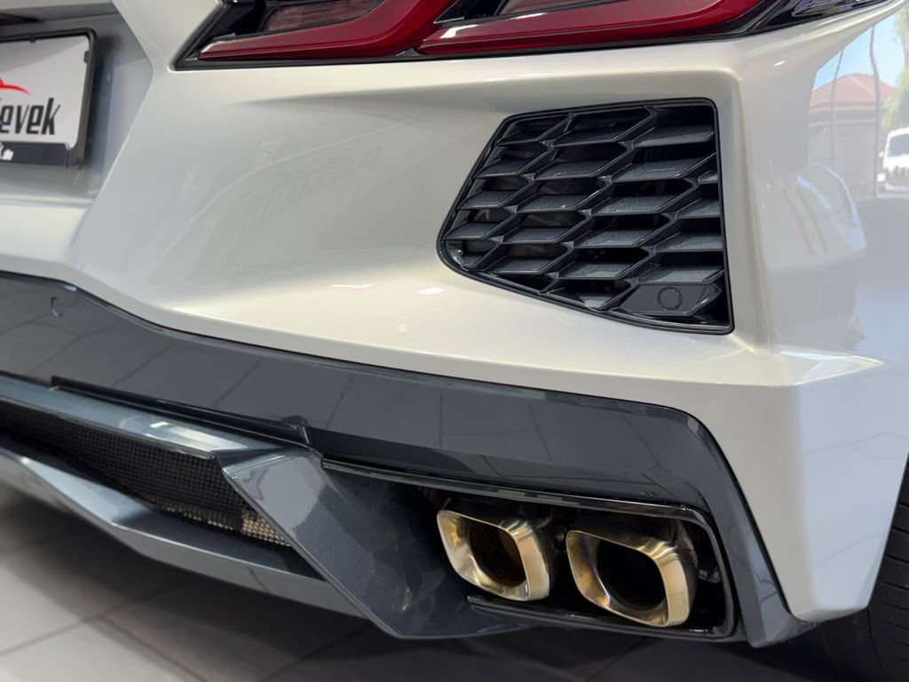 Corvette C8