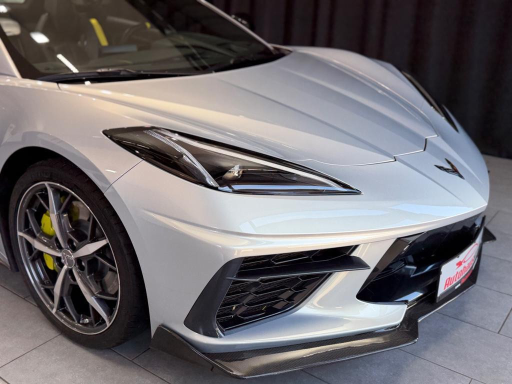 Corvette C8