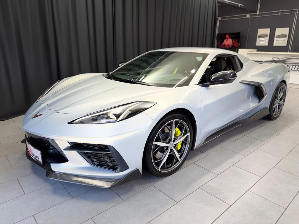 Corvette C8