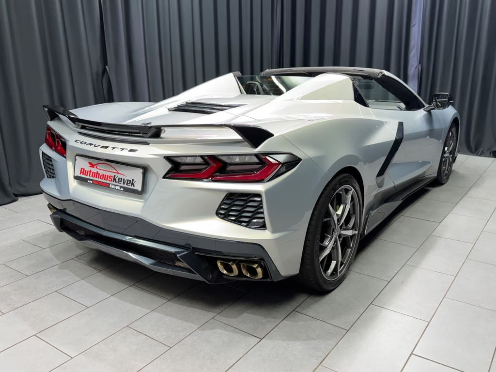Corvette C8