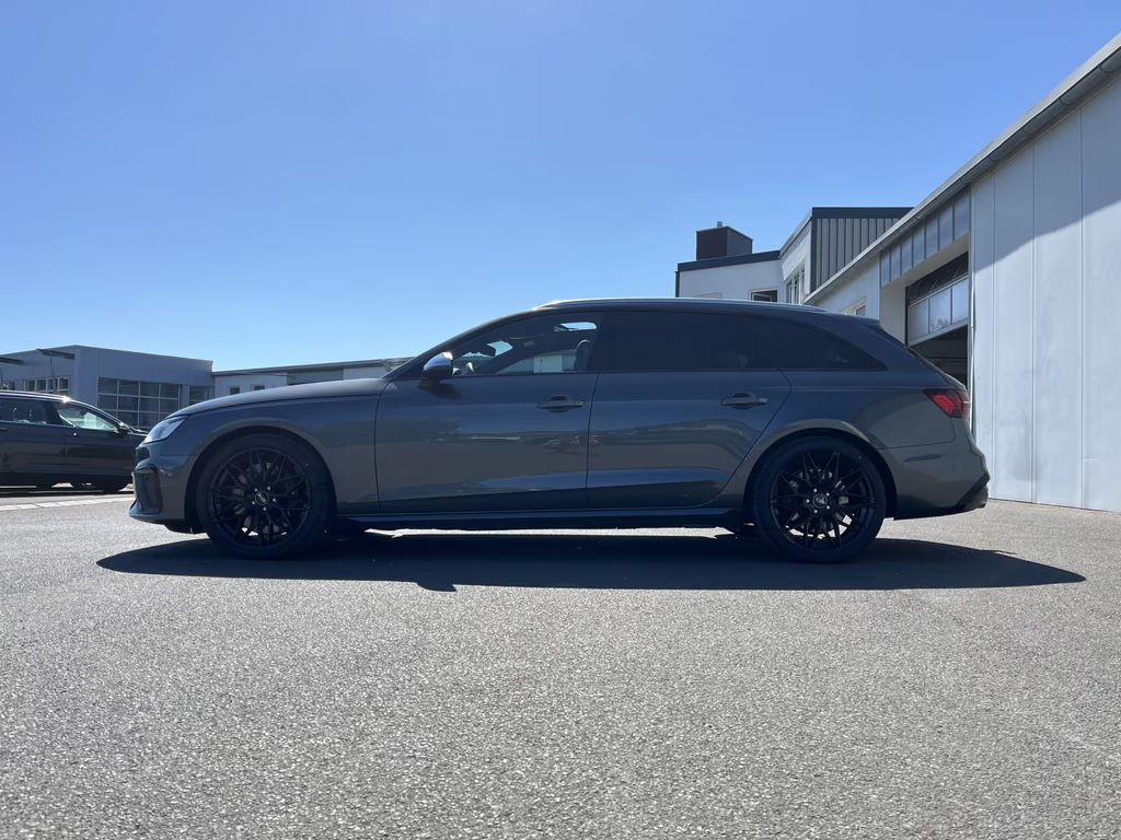 Audi S4