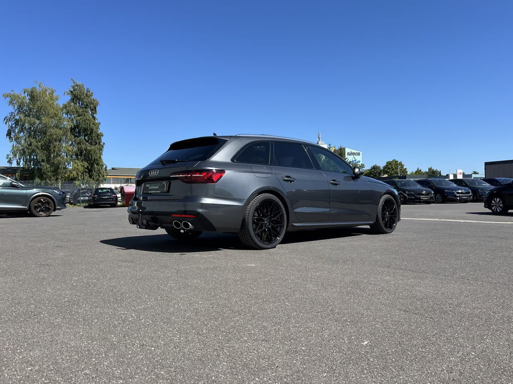 Audi S4