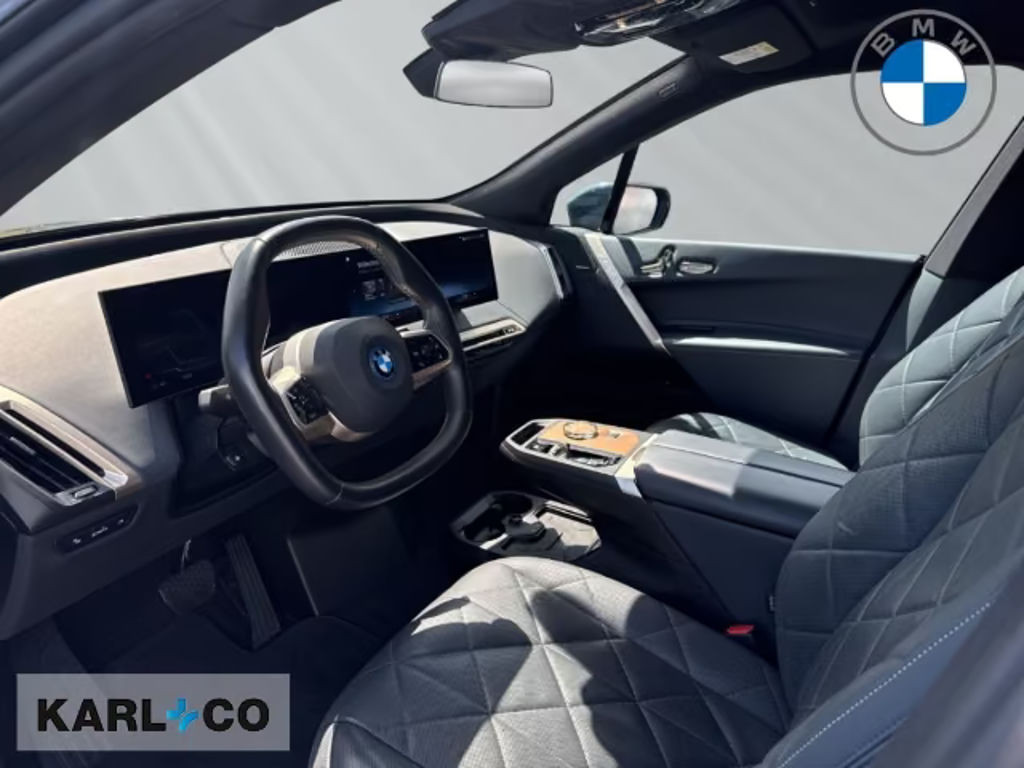 BMW iX