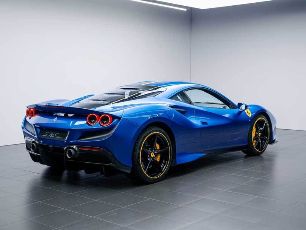 Ferrari F8